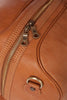 Reisetasche aus braunem Kalbsleder Detailansicht | Ritus' Duffle